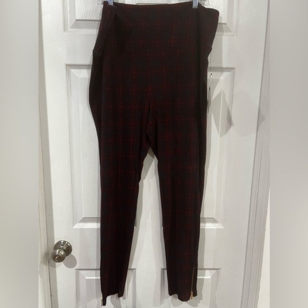 IMAN Runway Chic Perfect Ponte 360 Slimming
Legging